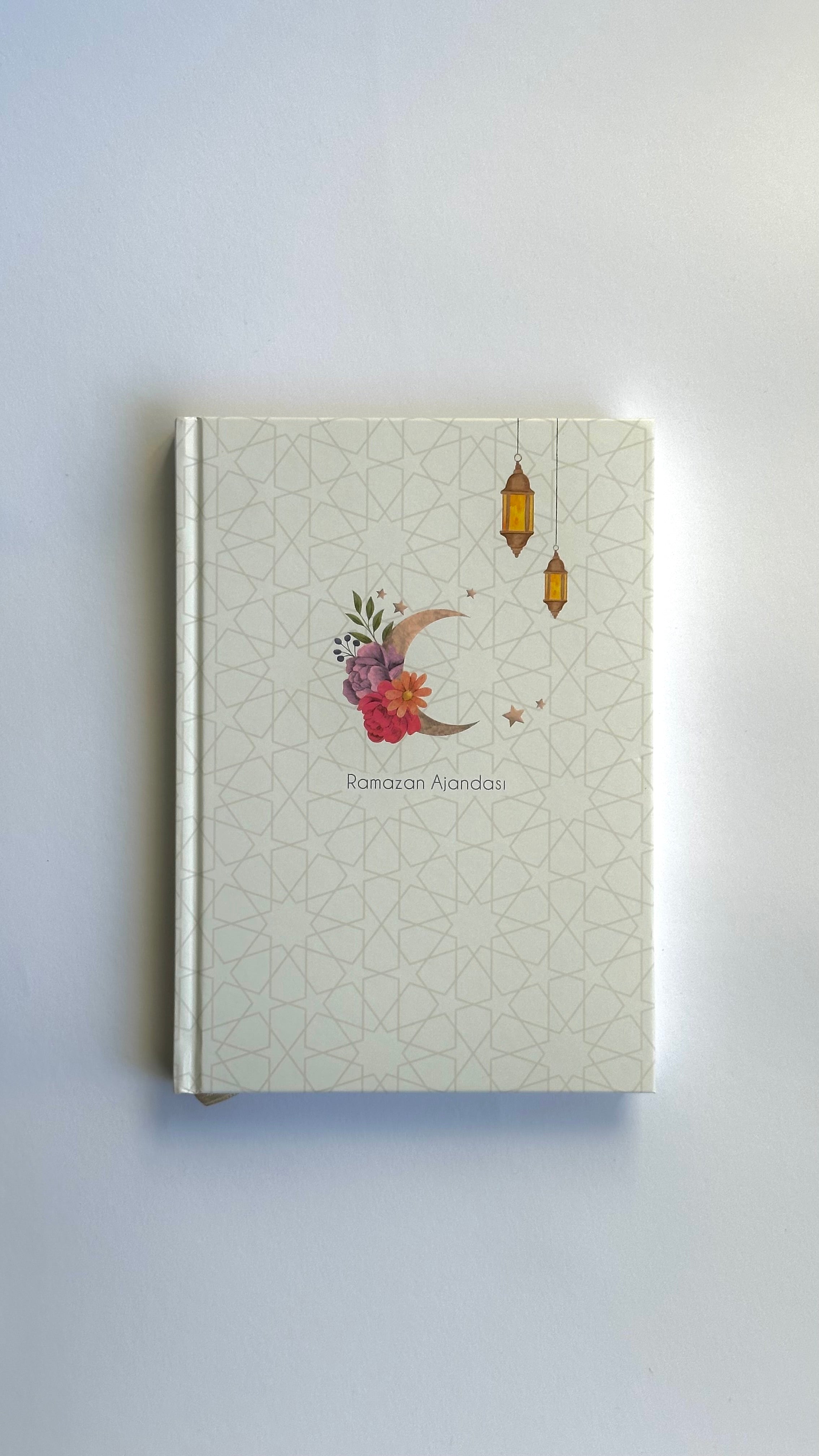 Premium Ramadan Planner – Your Spiritual Companion (TR/AR - Undated)